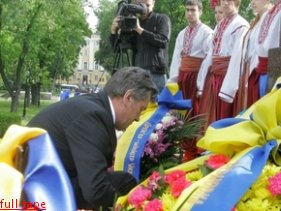 Ющенко во Львове возложит цветы к Мемориалу Украинских Сечевых Стрельцов